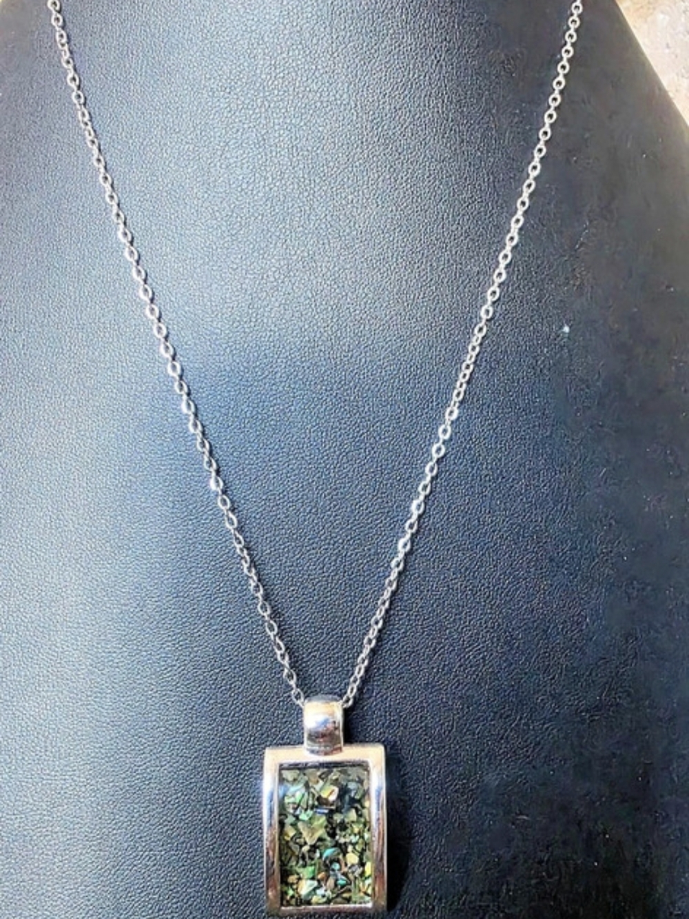 Paua Shell Inlay Pendant Necklace - Picture 3 of 5